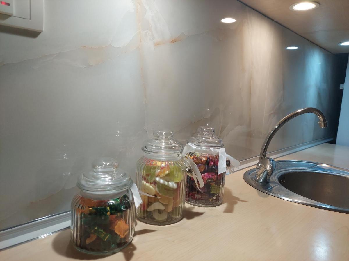 Apartman Star Lux Kula Exteriör bild